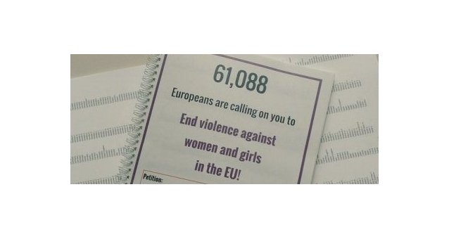 EWL delivers 60,000 signatures to Maltese Presidency calling the EU to Rise up against violence!