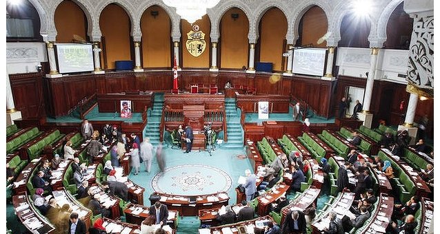 Tunisia votes for gender equality in new charter
