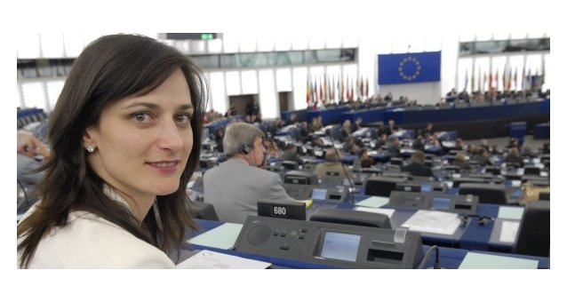MEPs call for binding targets to ensure equal representation 