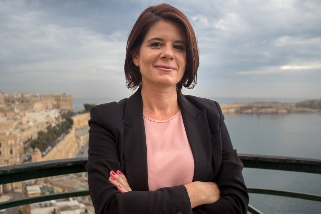 Lara Dimitrijevic Lara Dimitrijevic